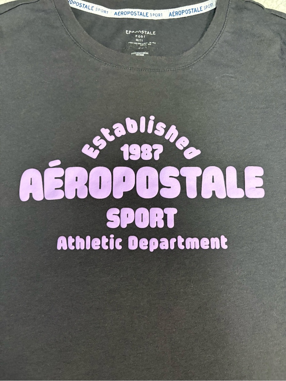Aeropostale gray Tee with Lilac Logo Print - Picture 4 of 5